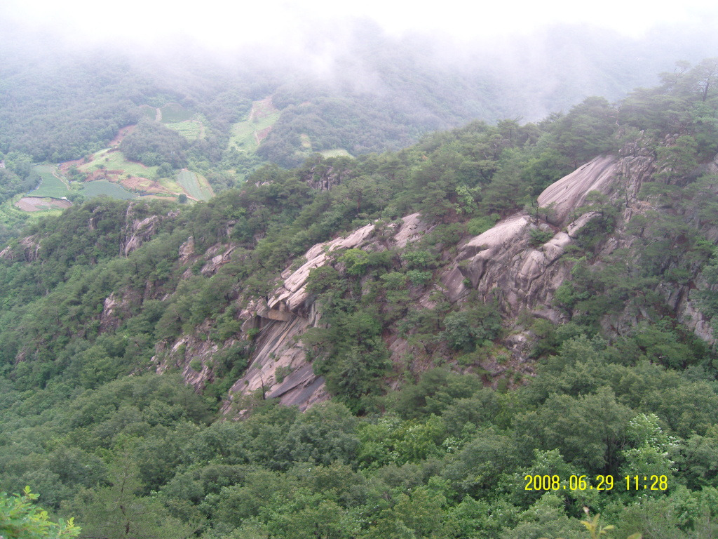 �̹����� Ŭ���ϸ� ������ ���� �� �ֽ��ϴ�.